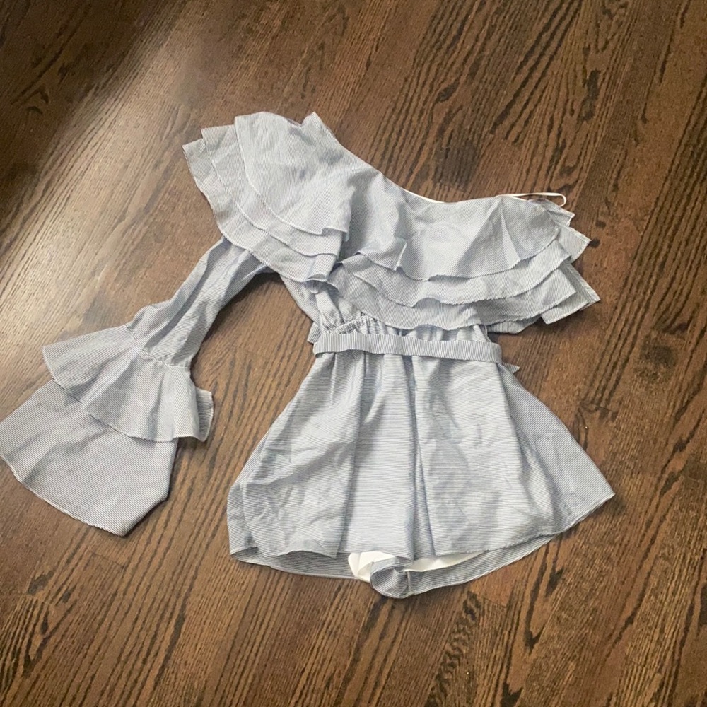 Chic romper